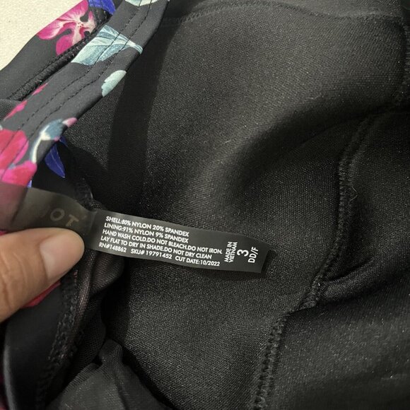 Torrid Swimsuit Top One Piece Floral Tropical Pattern Women 3X - Picture 9 of 11